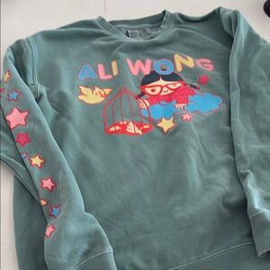 Independent Trading Co. Green Sweatshirt